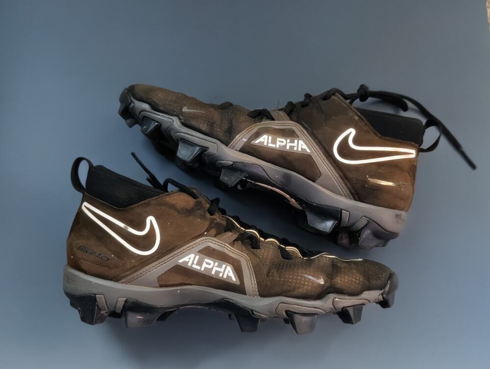 Nike Alpha Menace 3 Shark Football Cleat Size 9 ½